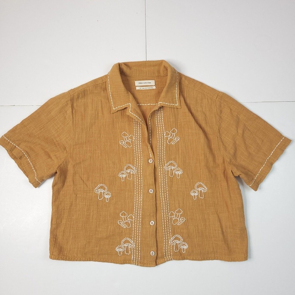 URBAN OUTFITTERS Embroidered Mushroom Button Front Top Size S-P Tan Oche Small